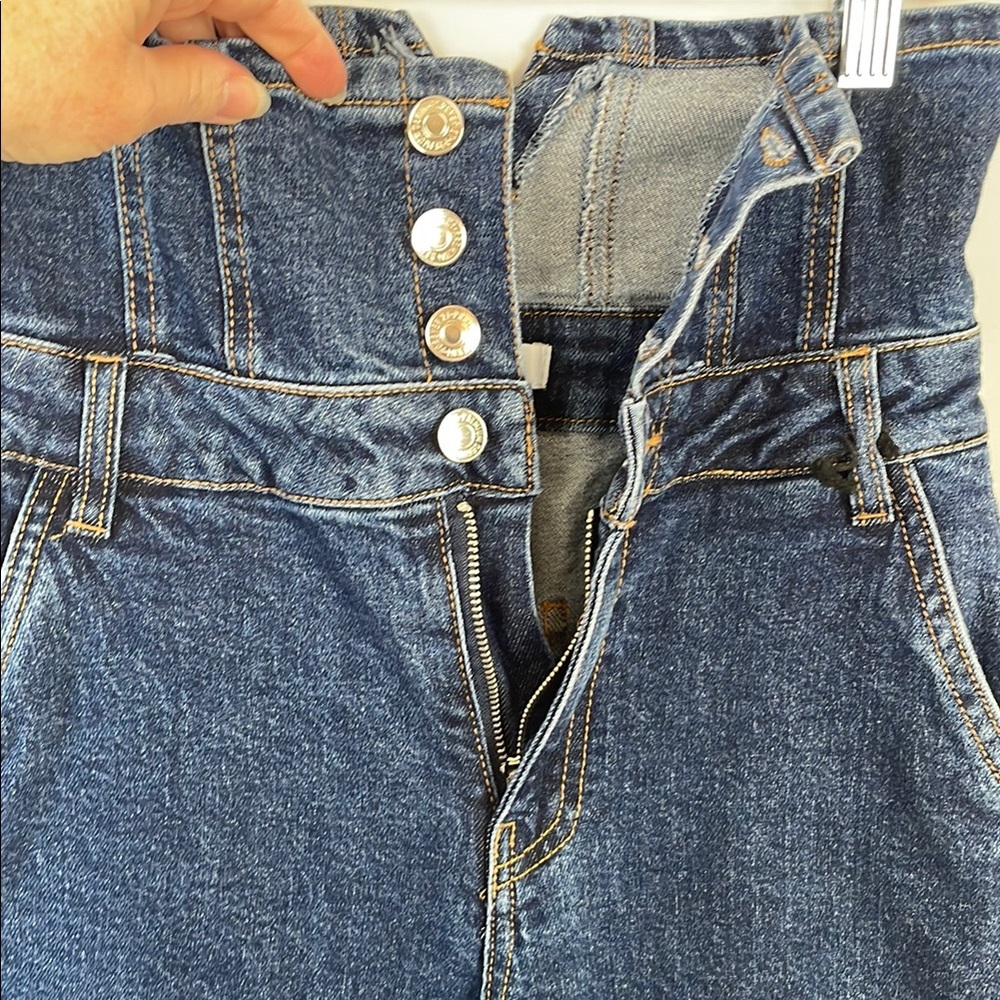 Forever 21 Ultra High-Waisted Wide Leg Blue Jeans with Button Front - Size 25 - Picture 3 of 13